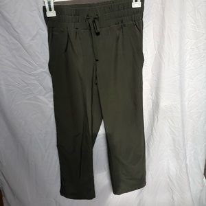 Cropped champion pants